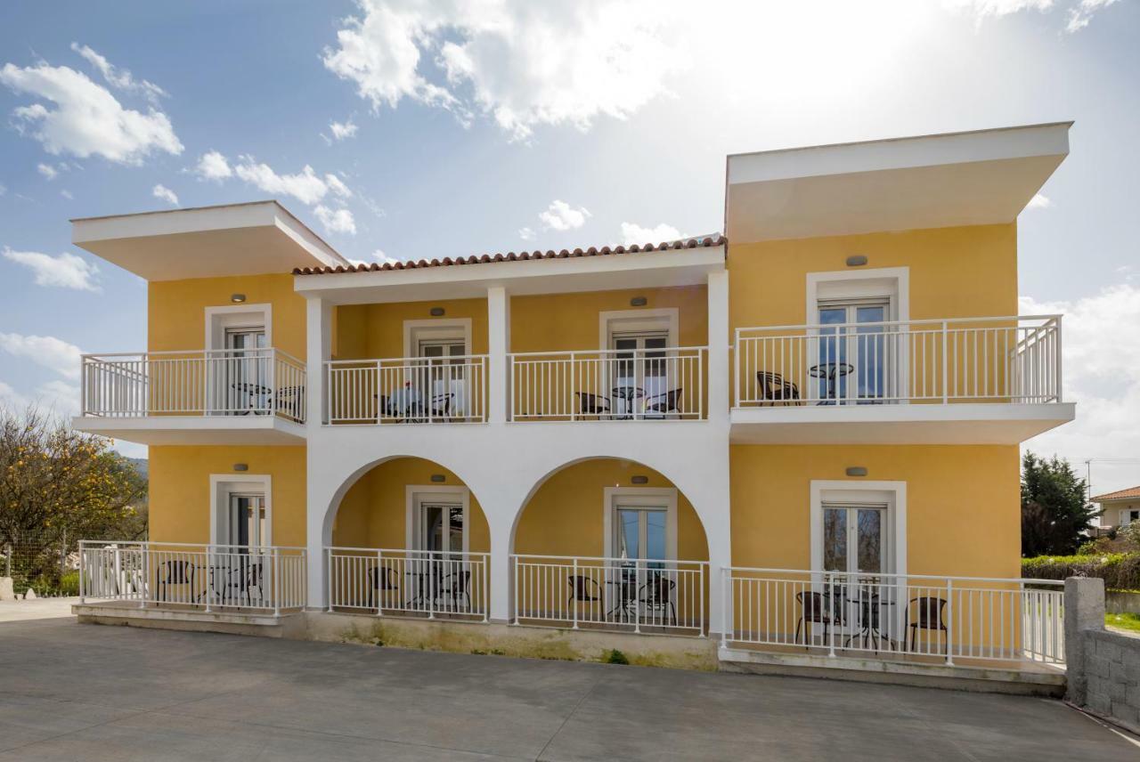Morfeas Zante Apartments Eksteriør bilde